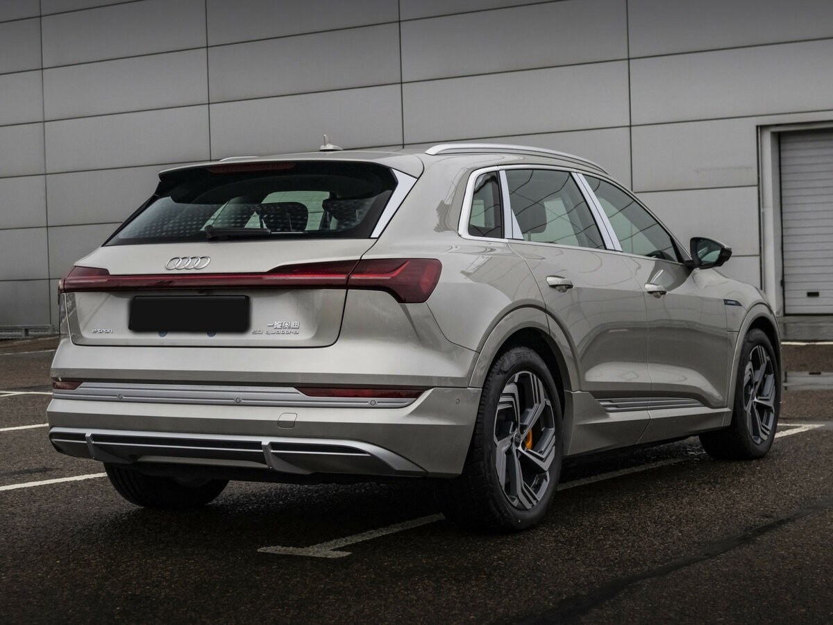 Audi e-tron