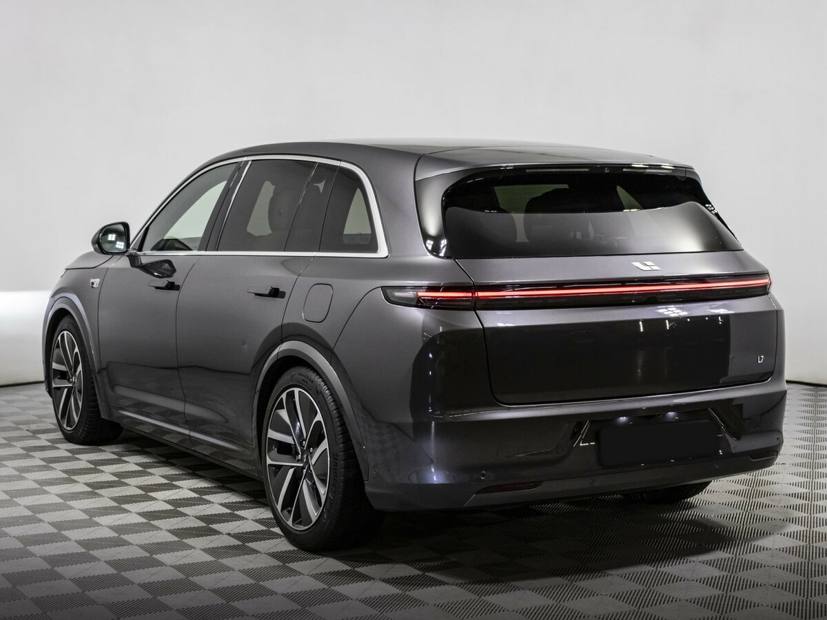 Li Auto (Lixiang) L7