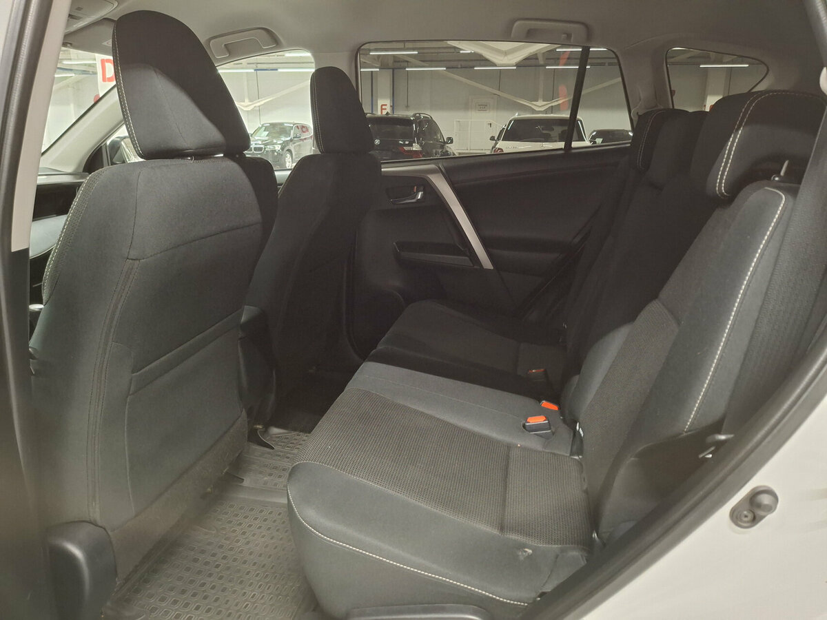 Toyota RAV4 2016