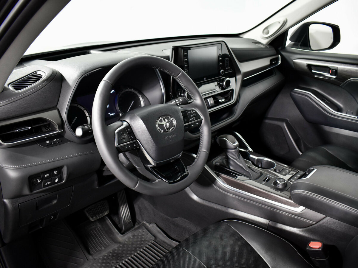 Toyota Highlander 2021