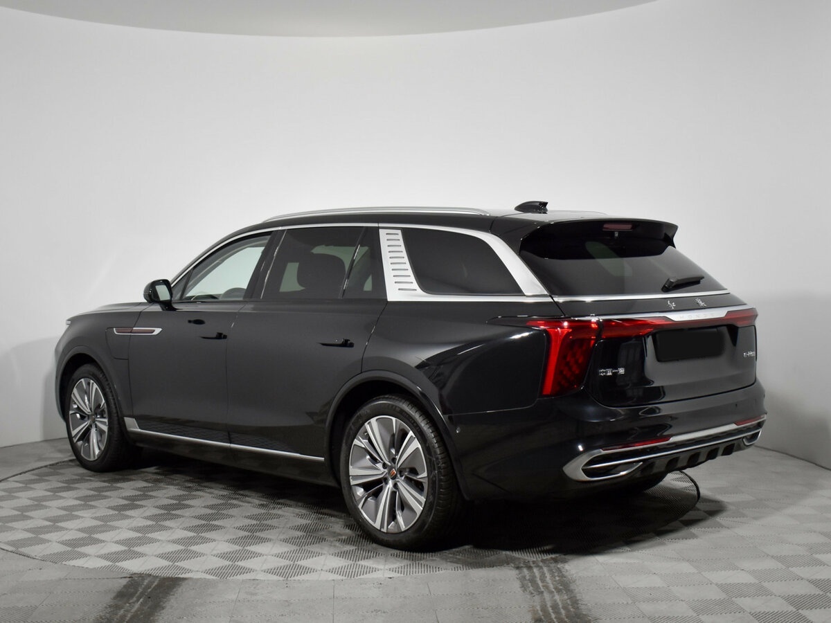 Hongqi E-HS9