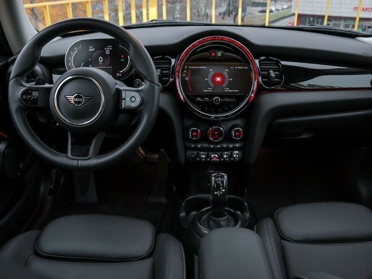Mini Hatch 2024