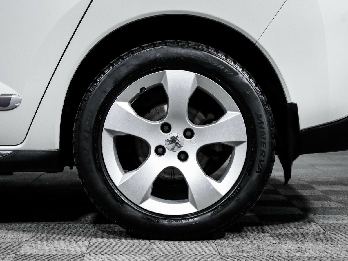 Peugeot 3008 2011