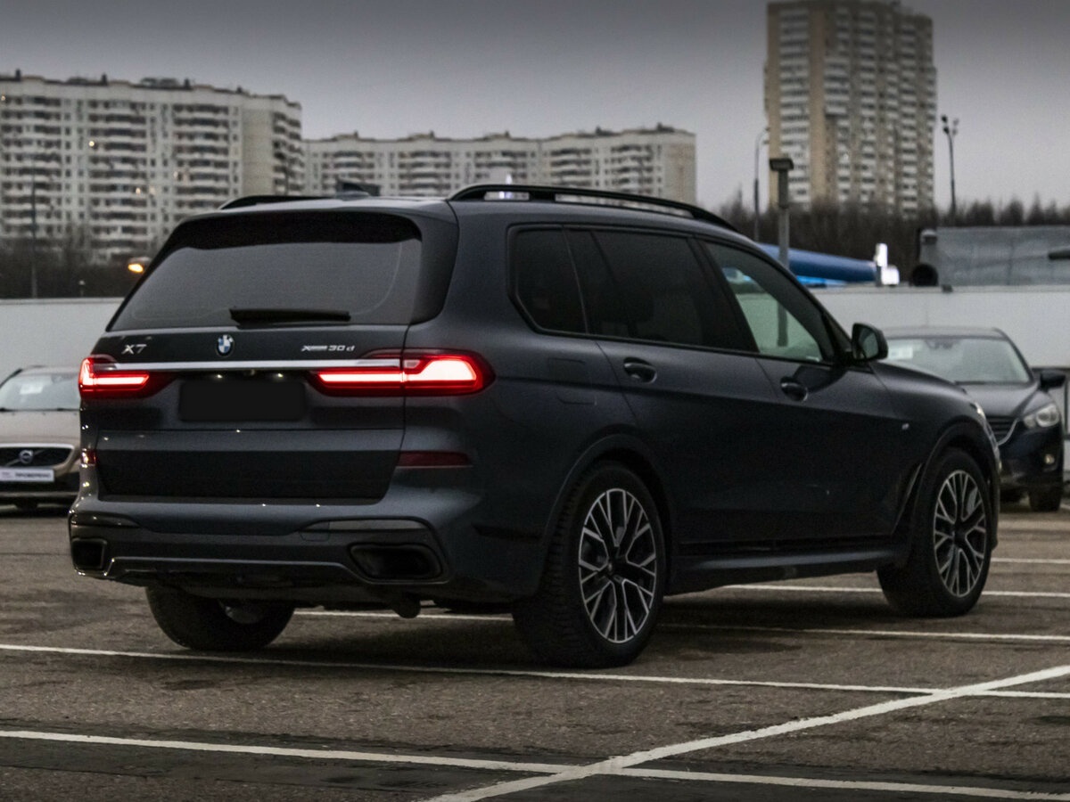 BMW X7