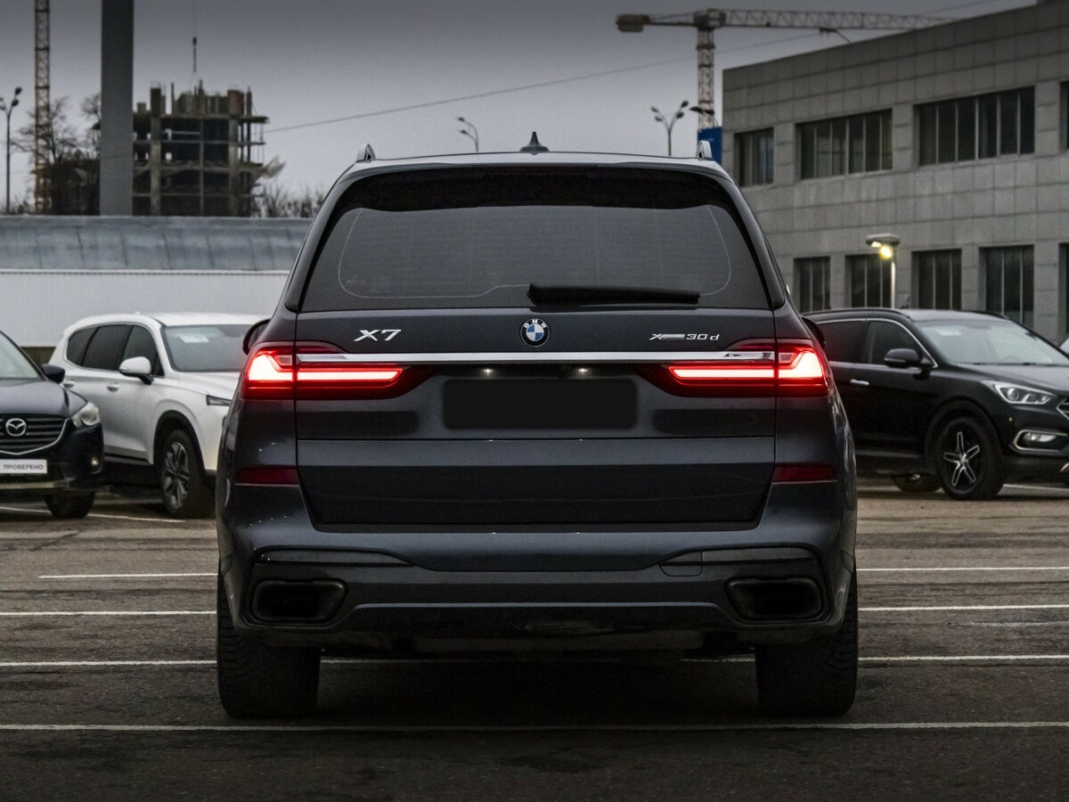 BMW X7