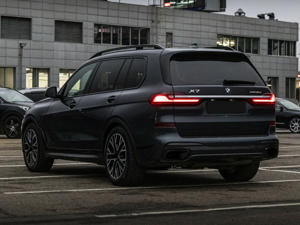 BMW X7