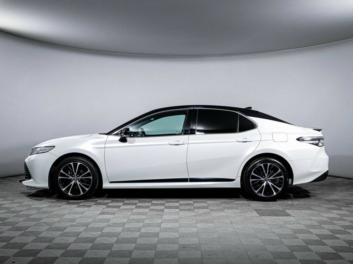 Toyota Camry 2020