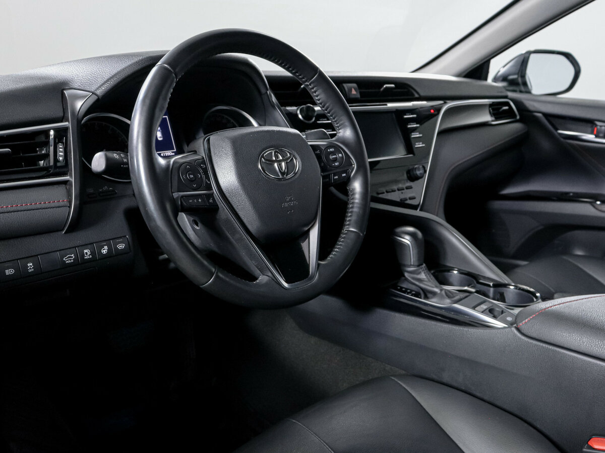 Toyota Camry 2020