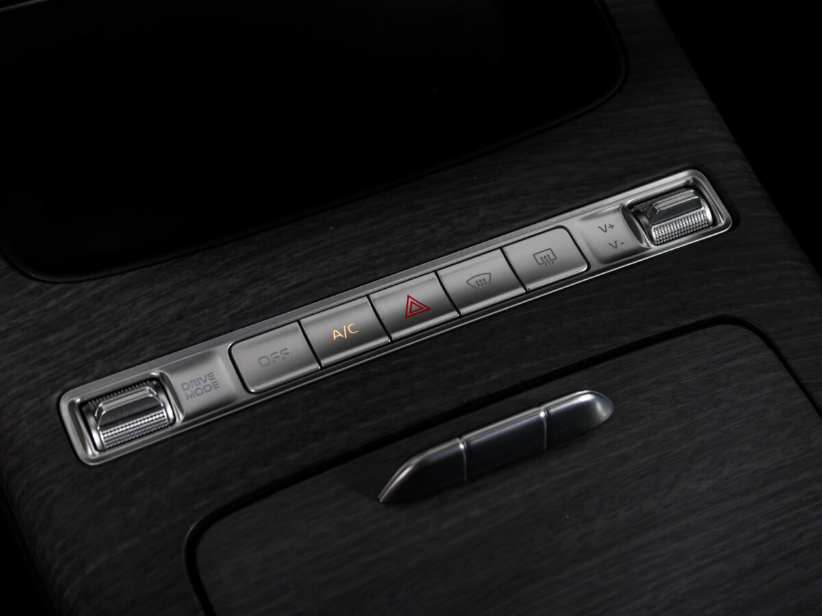 Geely Preface 2024