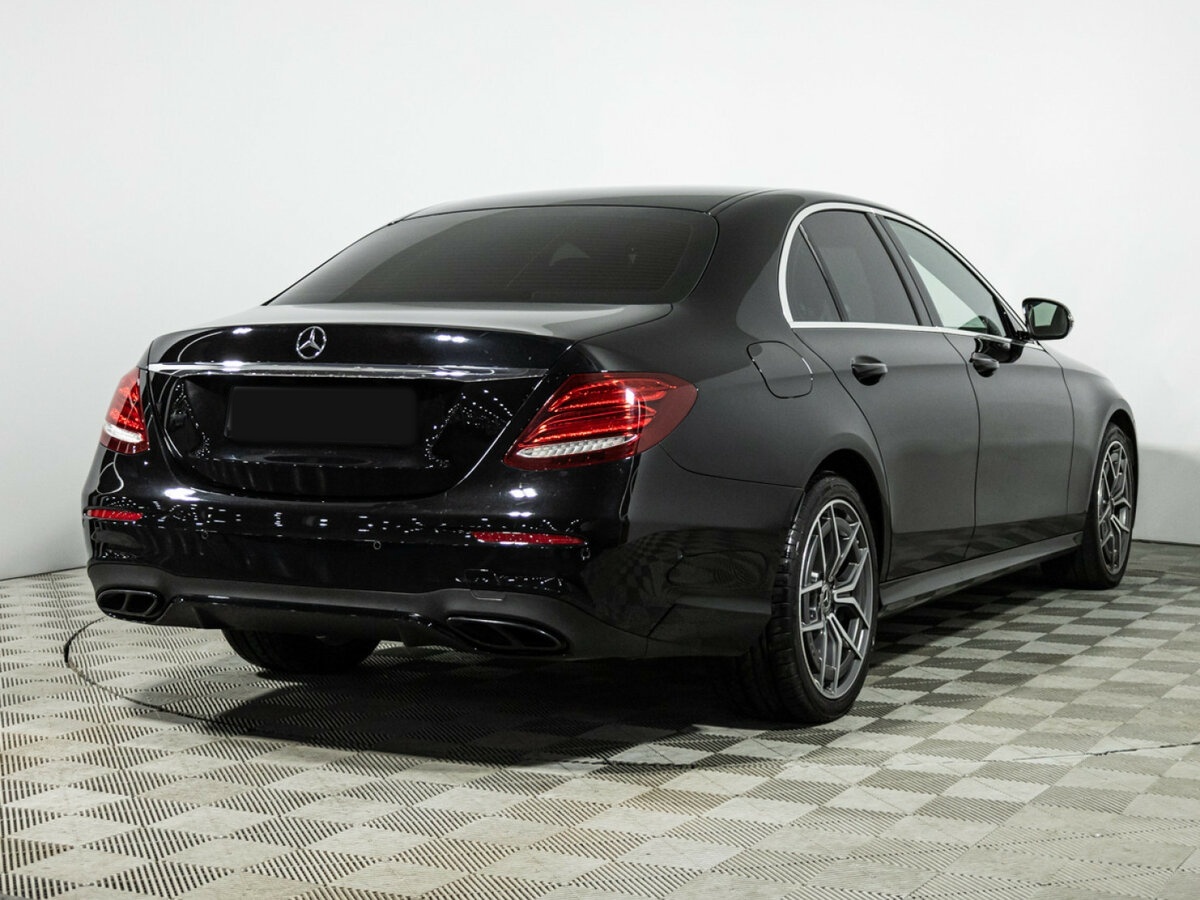 Mercedes-Benz E-Класс 2019