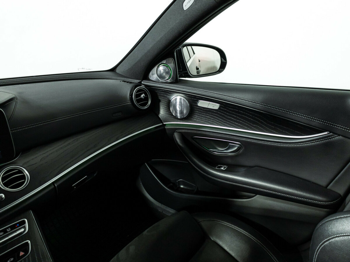 Mercedes-Benz E-Класс 2019