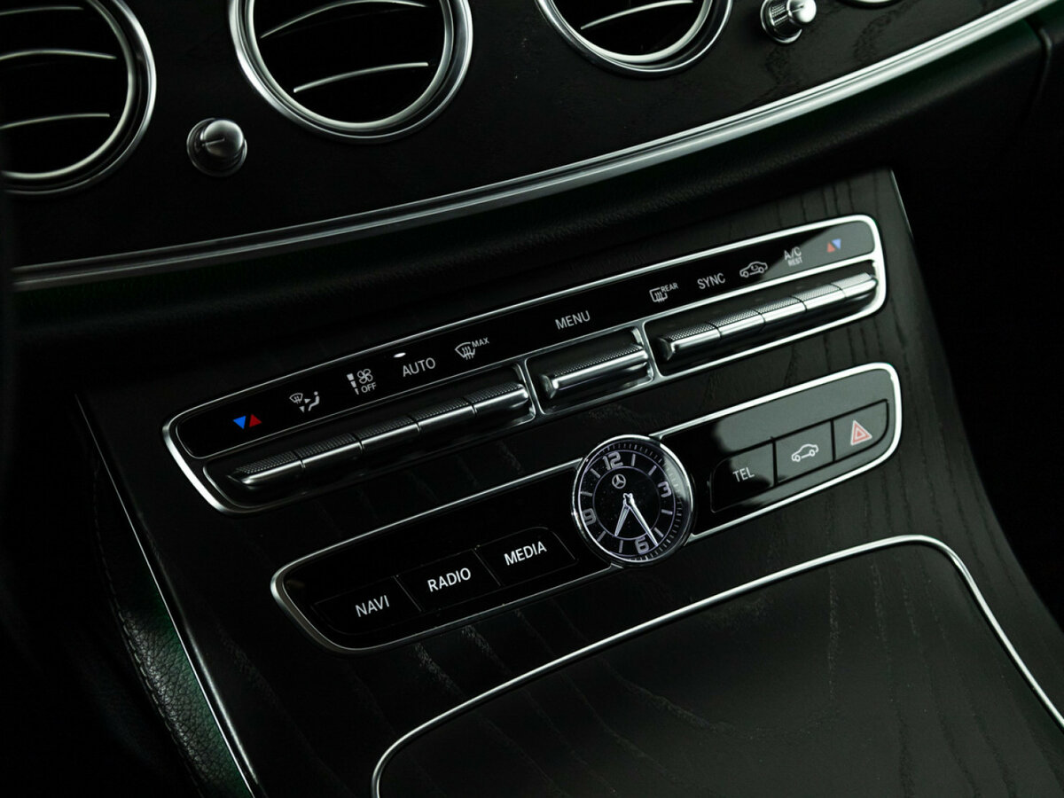 Mercedes-Benz E-Класс 2019