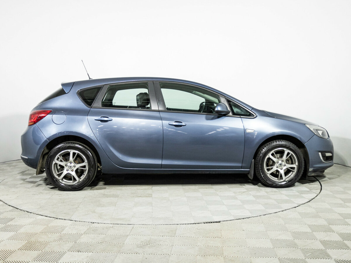 Opel Astra 2013