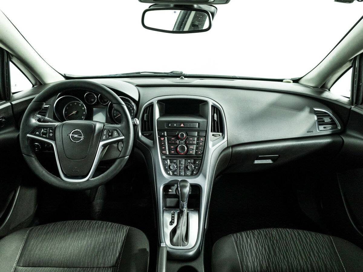 Opel Astra 2013