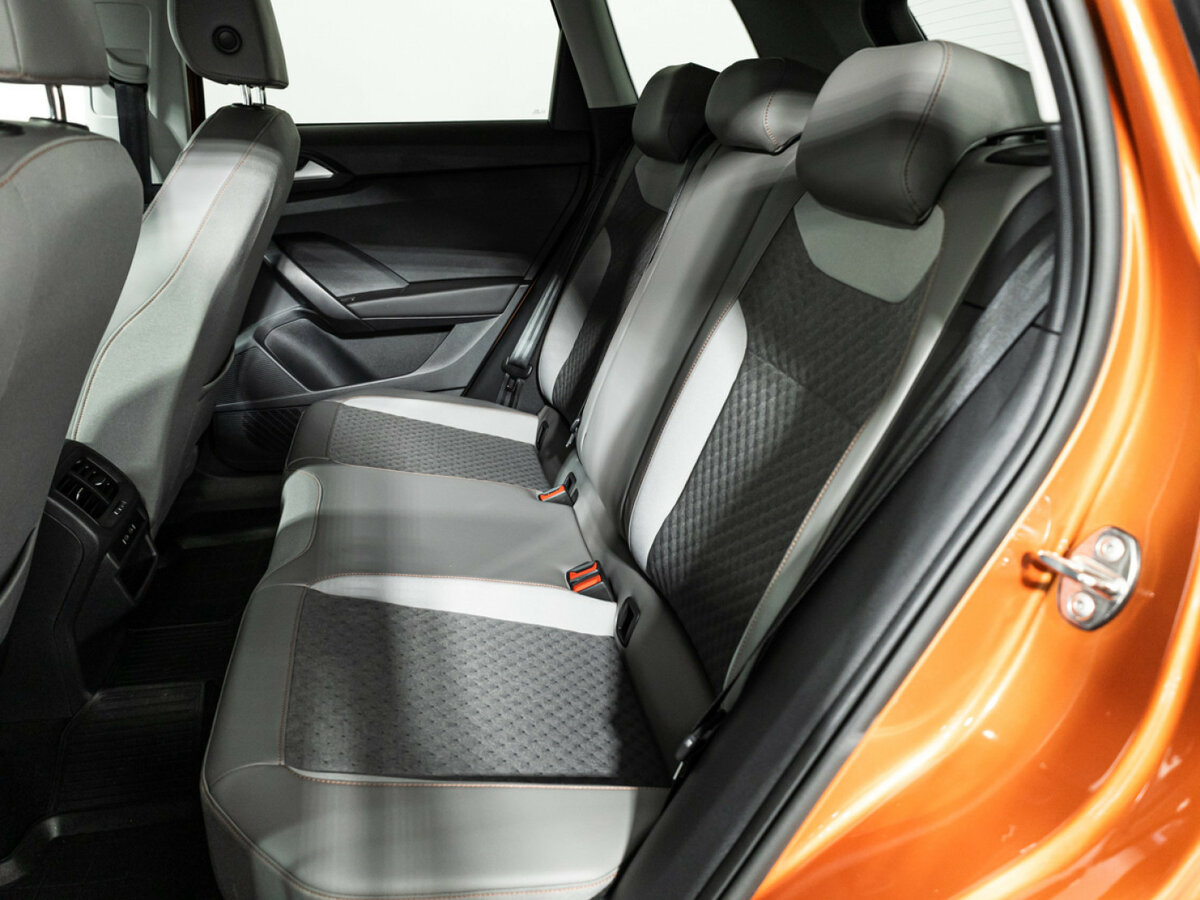 Volkswagen Taos 2021