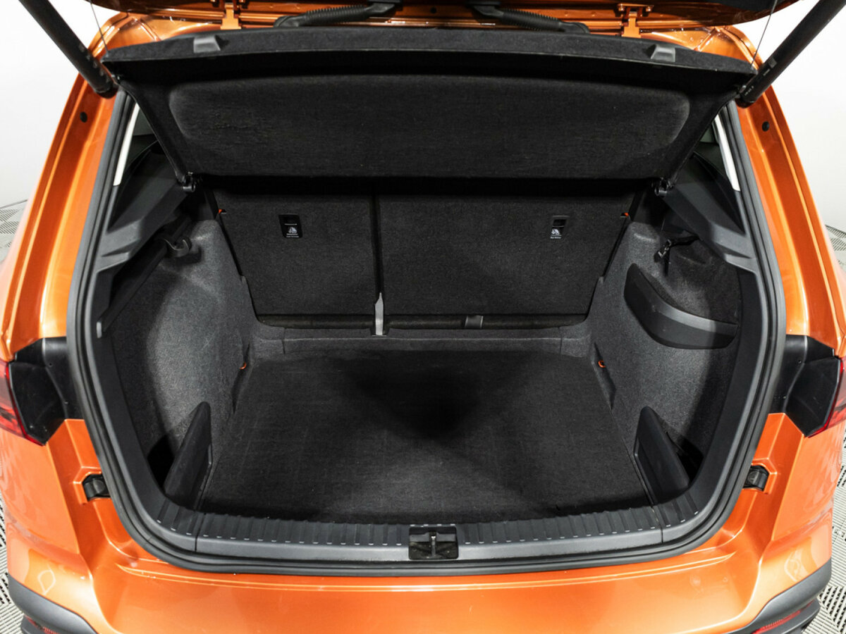 Volkswagen Taos 2021