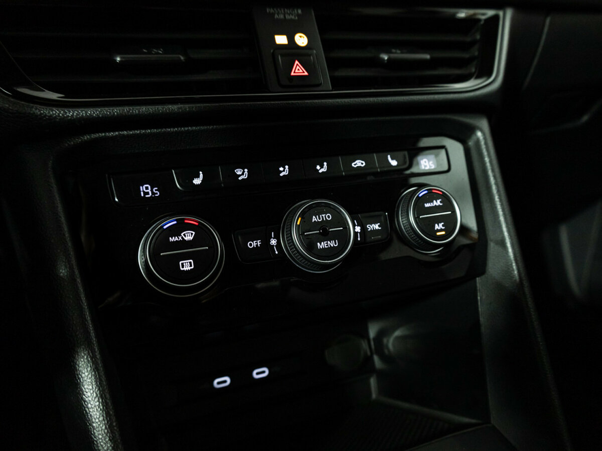 Volkswagen Taos 2021