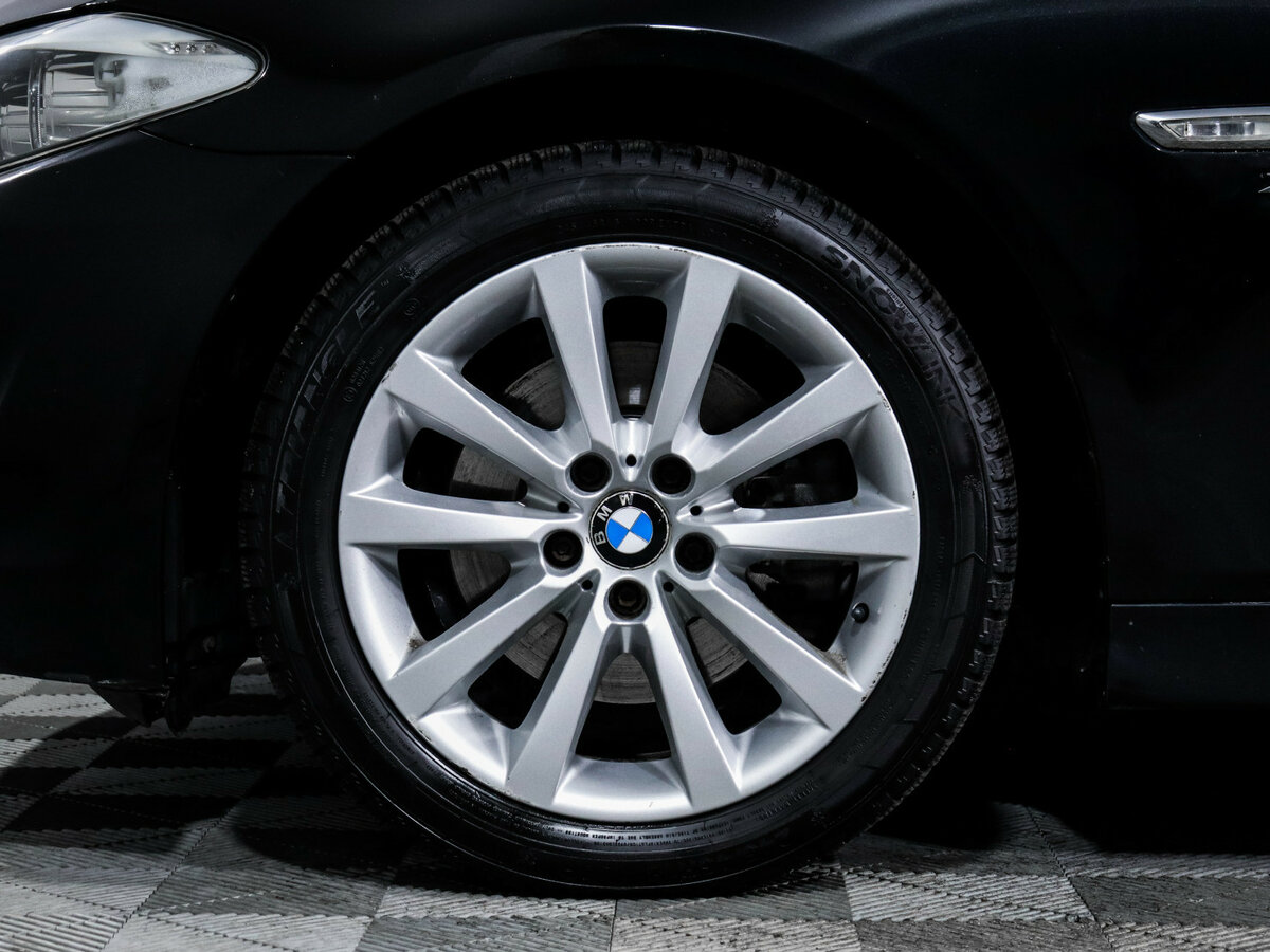 BMW 5 серии 2011
