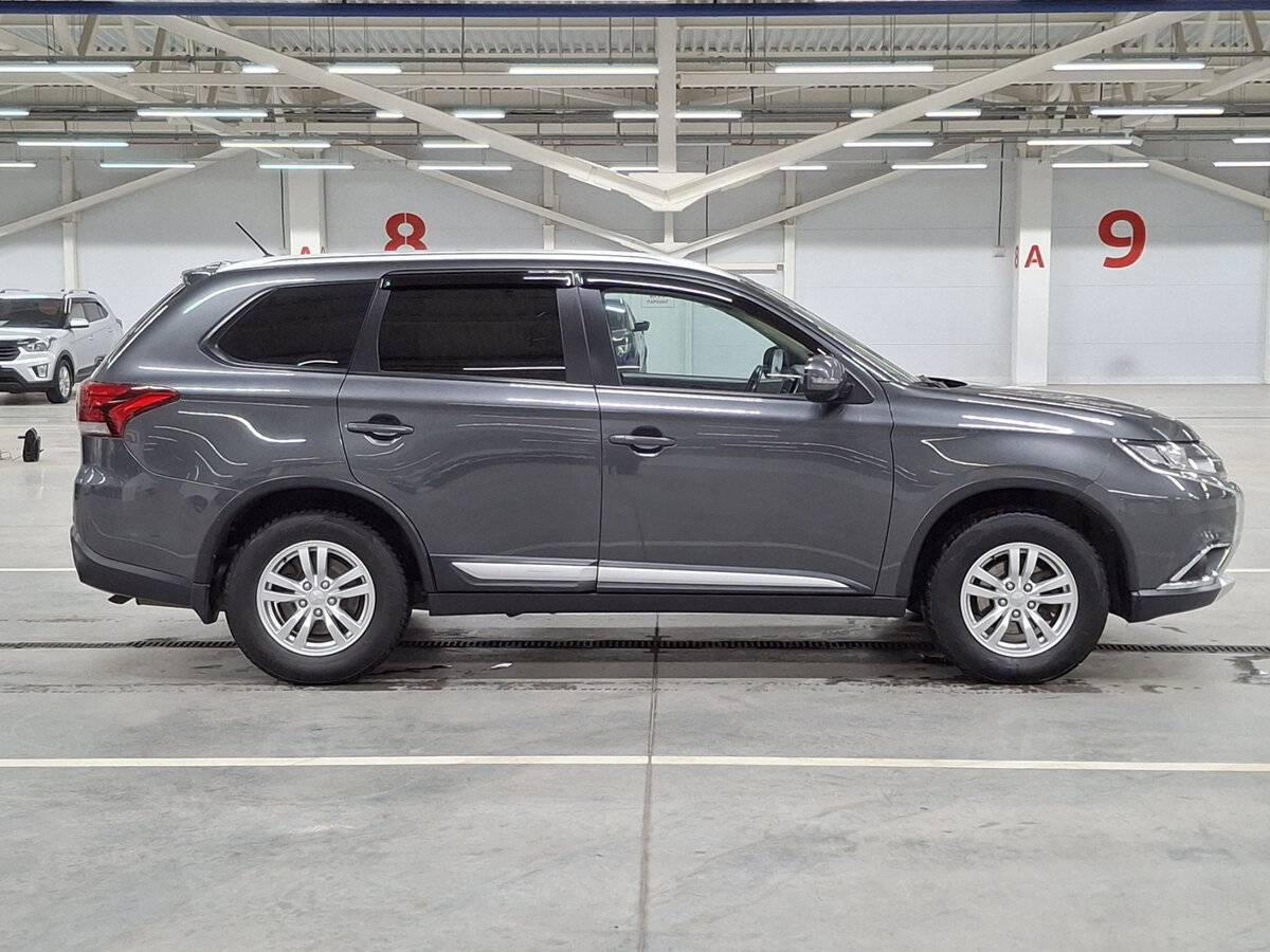 Mitsubishi Outlander 2015