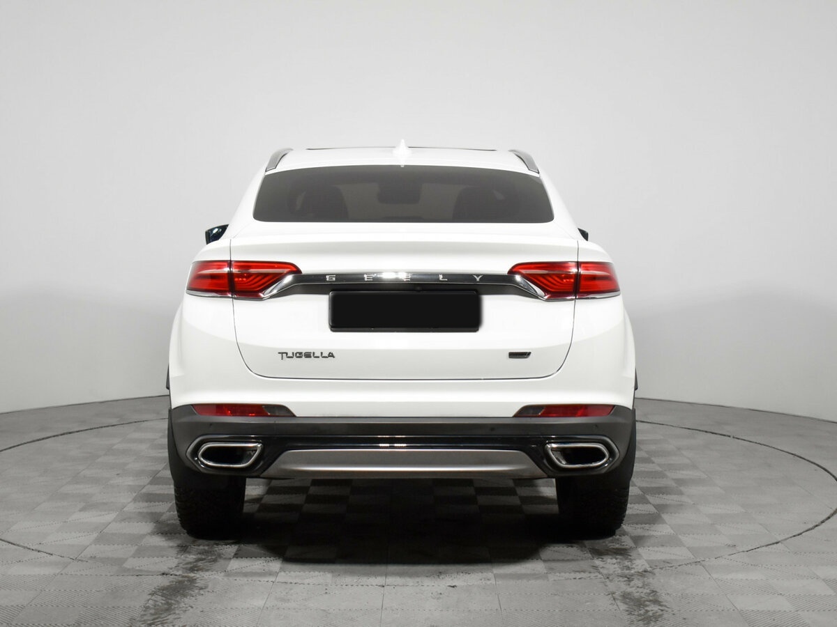 Geely Tugella 2021