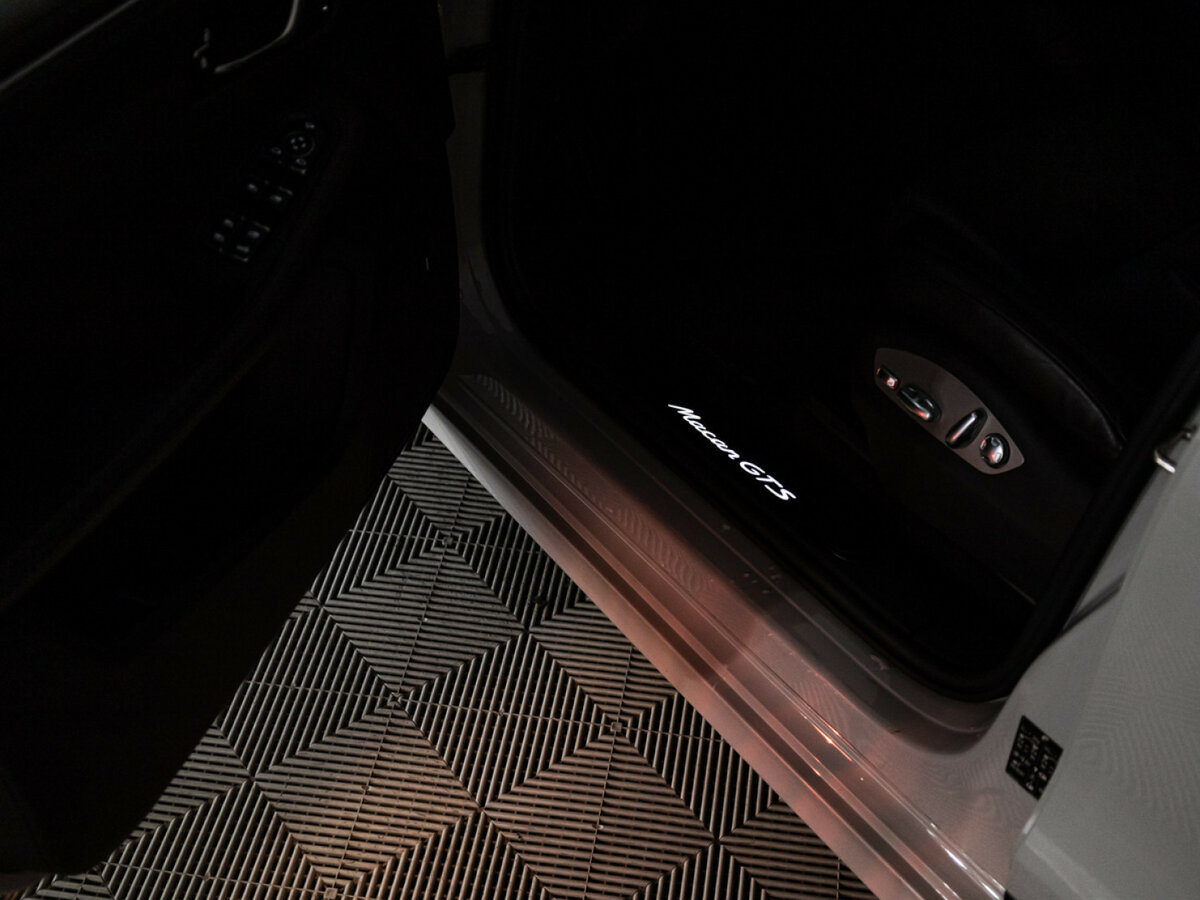 Porsche Macan 2021