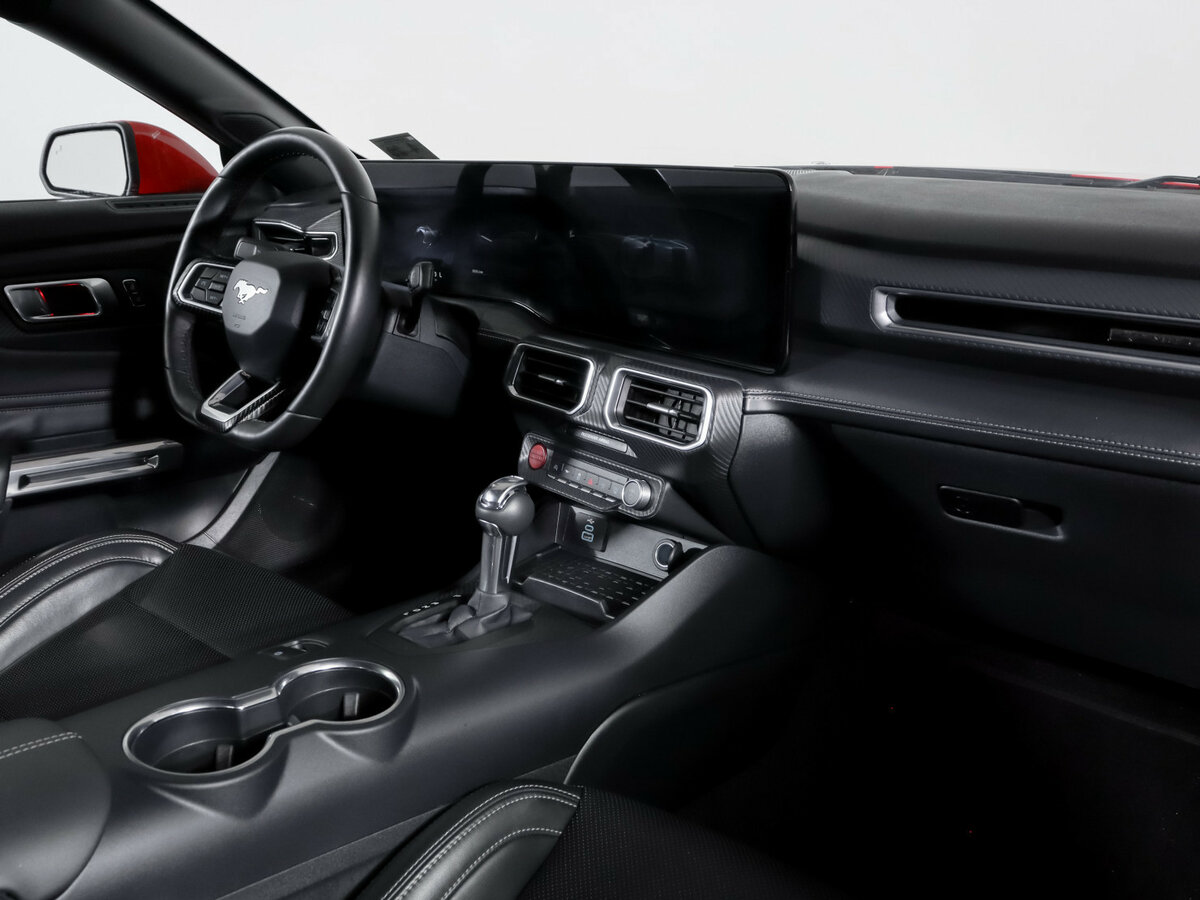 Ford Mustang 2024