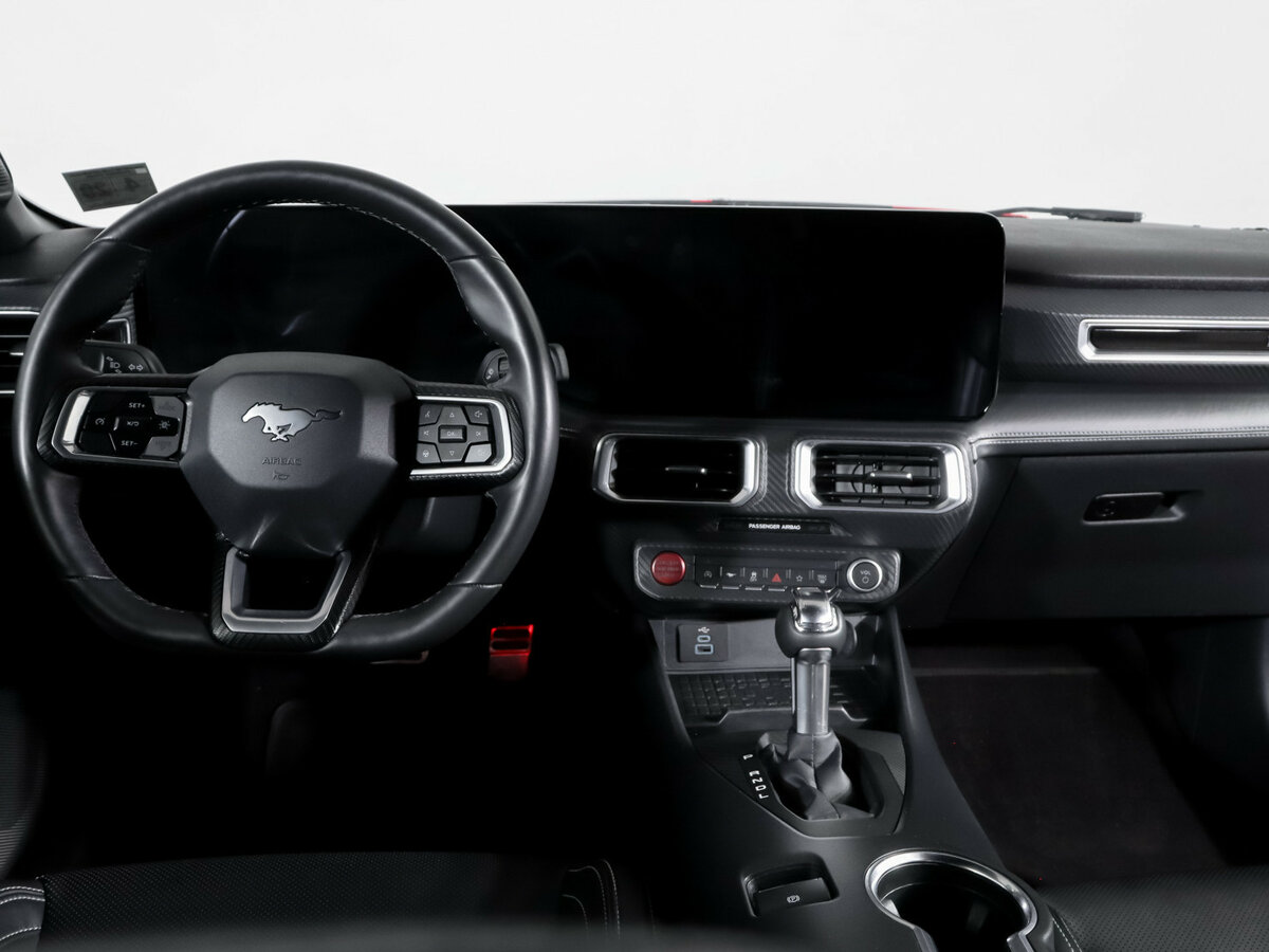 Ford Mustang 2024