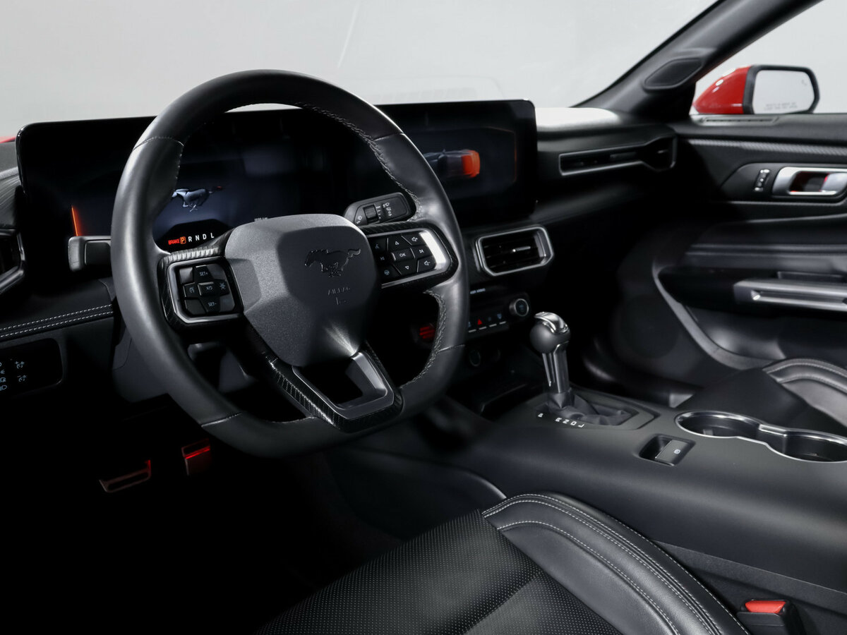 Ford Mustang 2024