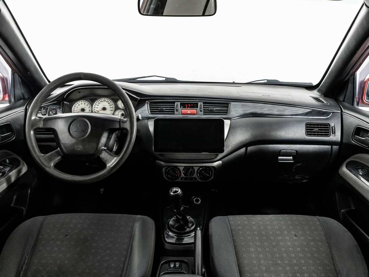 Mitsubishi Lancer