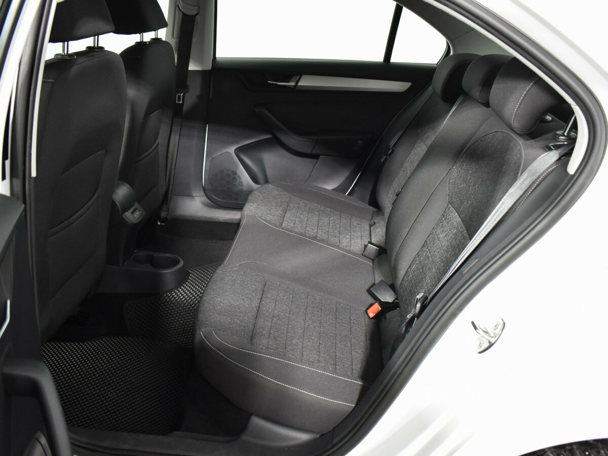 Skoda Rapid 2021