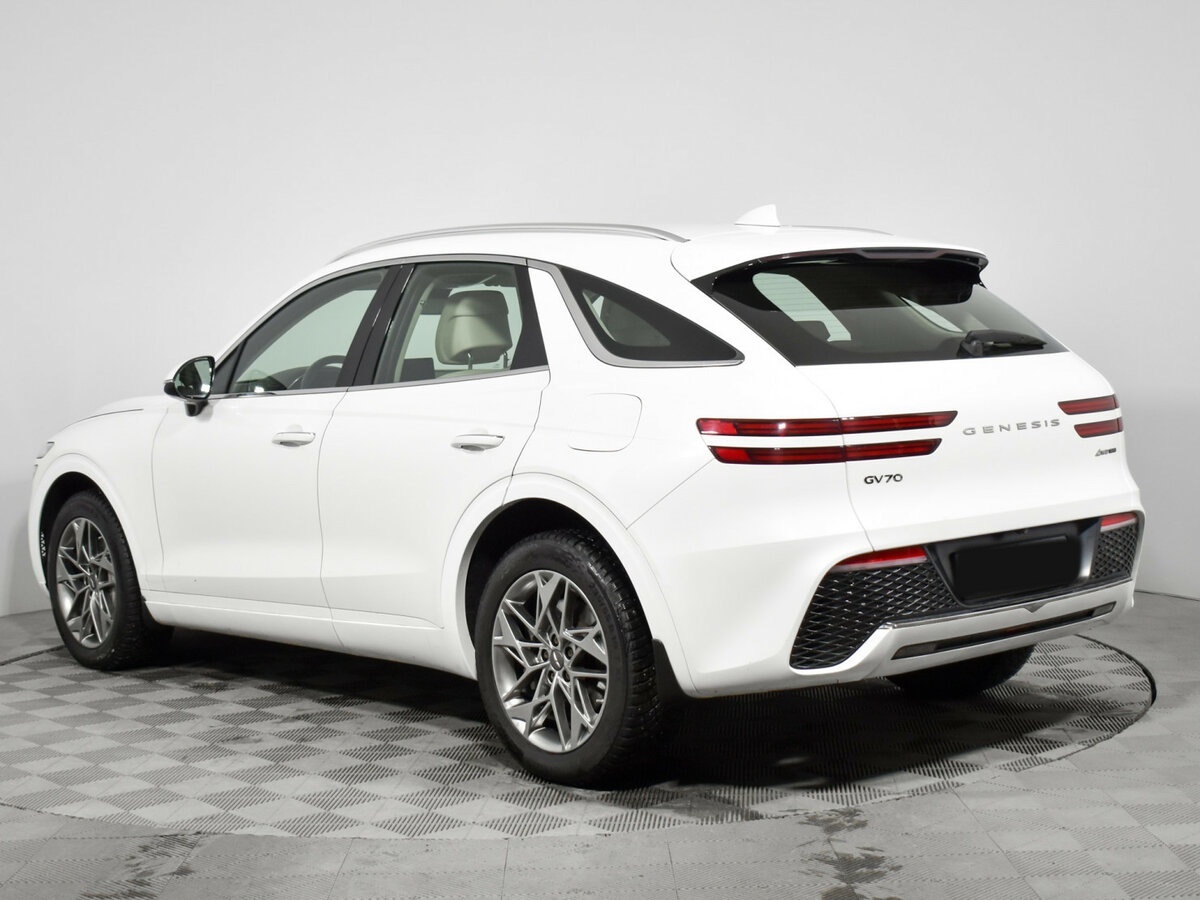 Genesis GV70