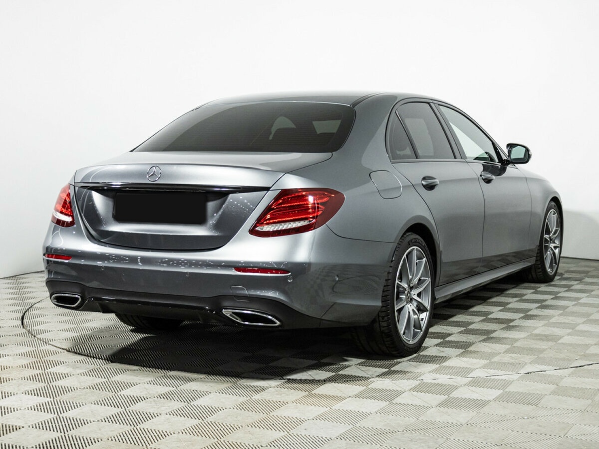 Mercedes-Benz E-Класс 2019