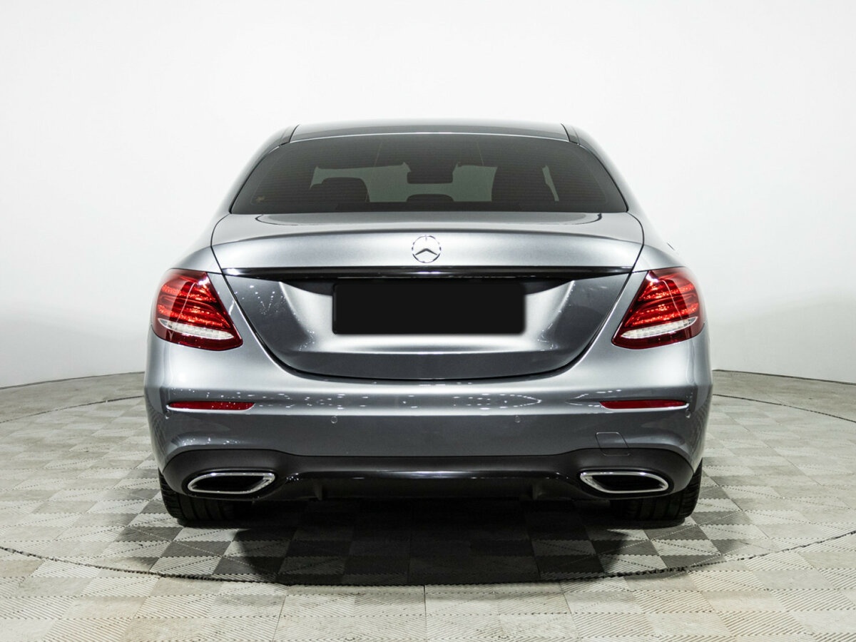 Mercedes-Benz E-Класс 2019