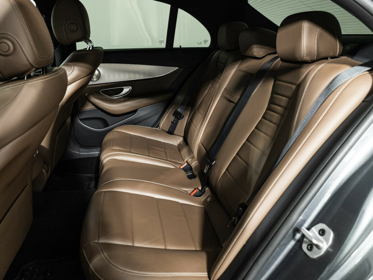 Mercedes-Benz E-Класс 2019