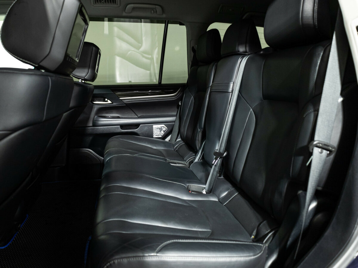 Lexus LX 2015