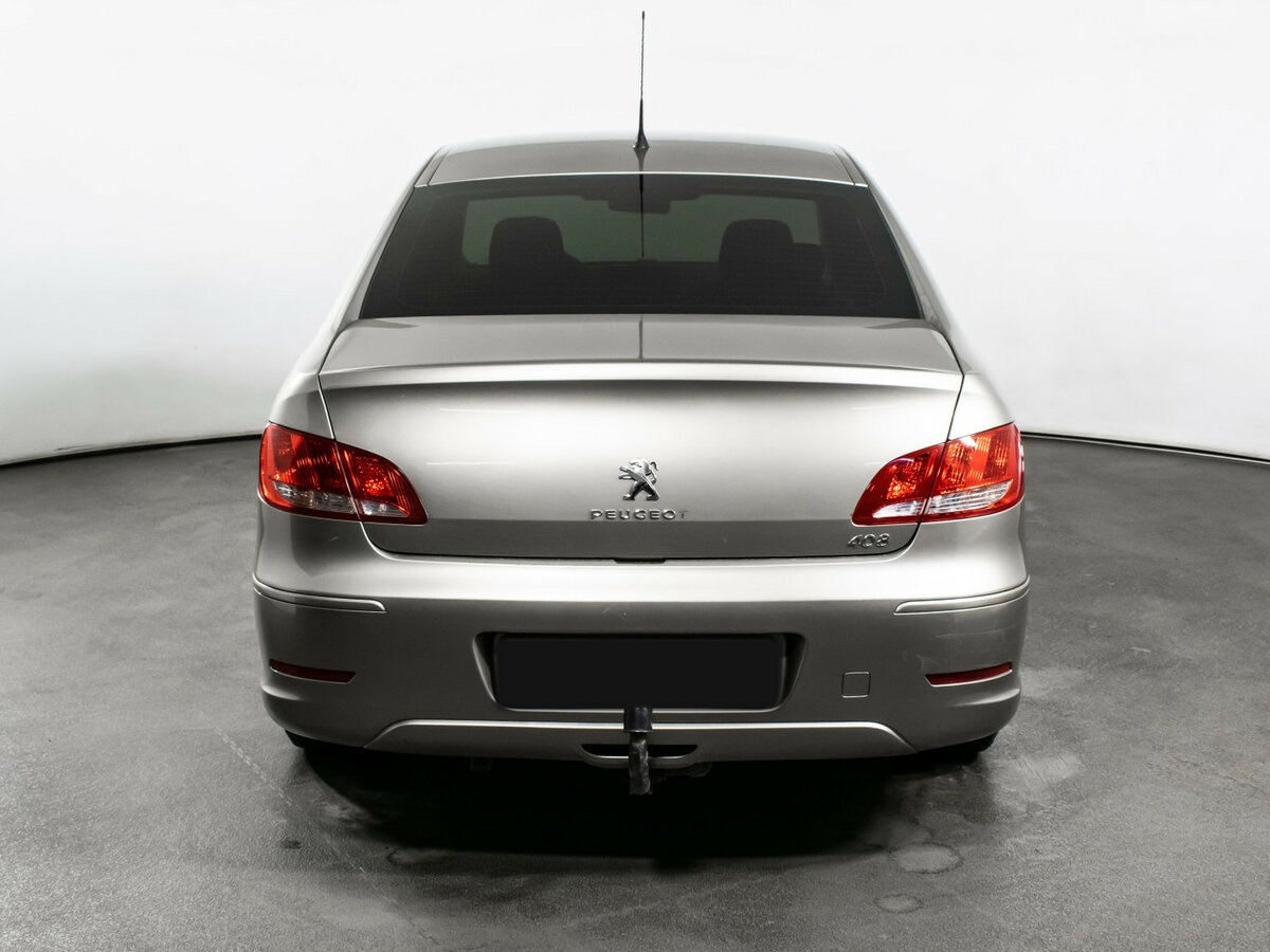 Peugeot 408