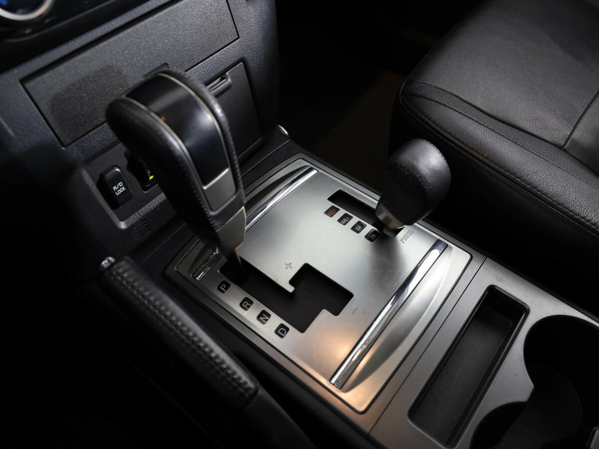 Mitsubishi Pajero 2013