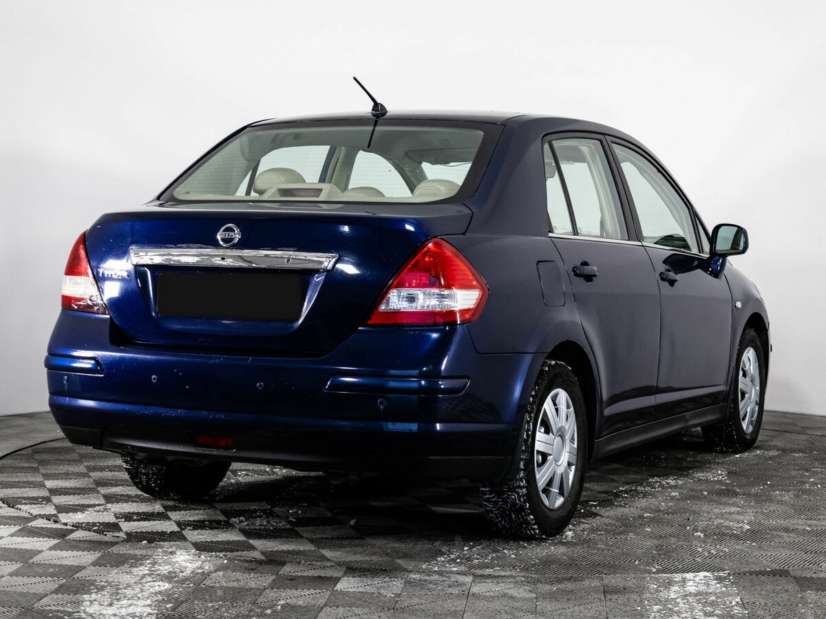 Nissan Tiida