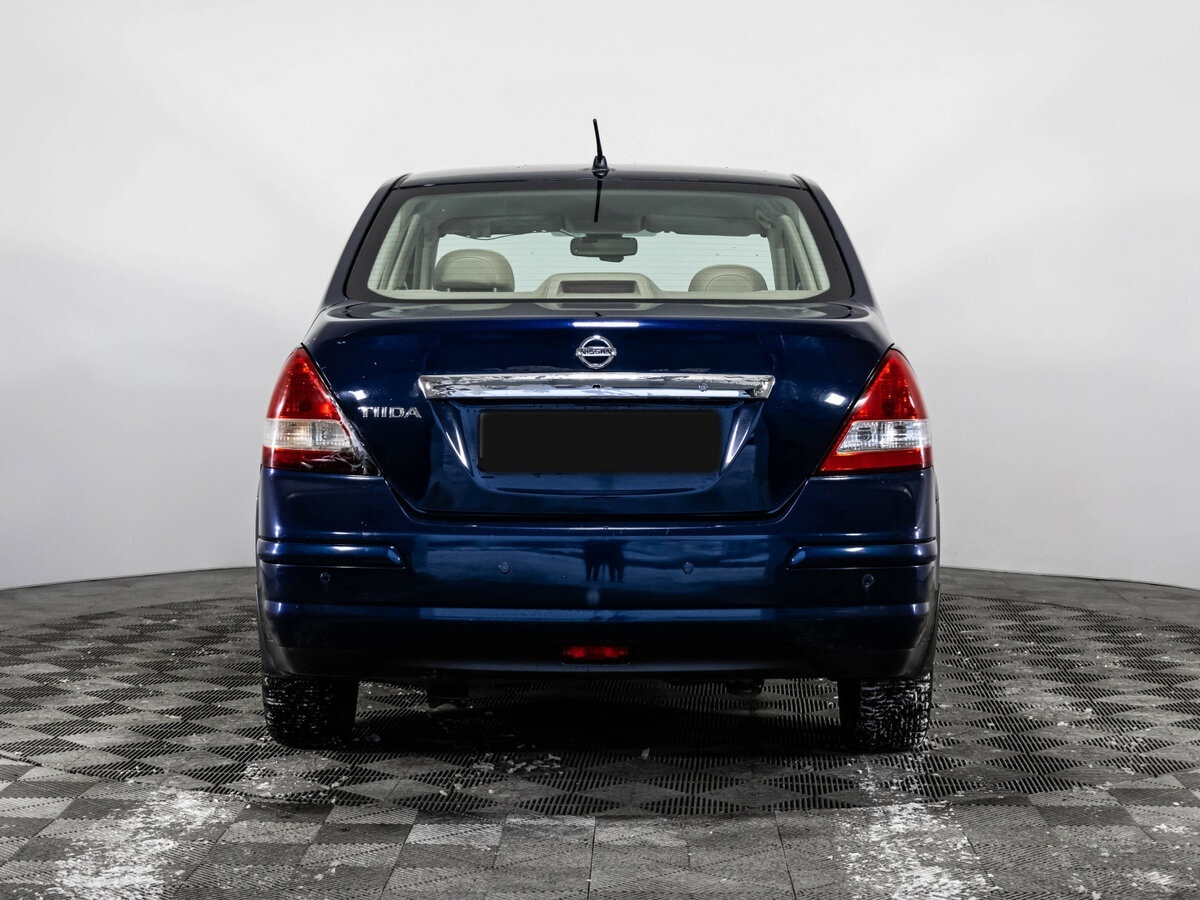 Nissan Tiida