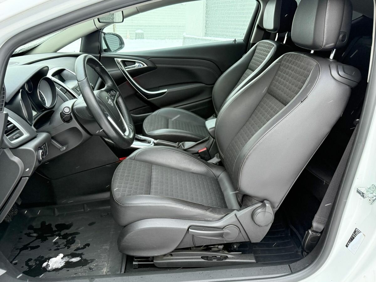 Opel Astra 2013