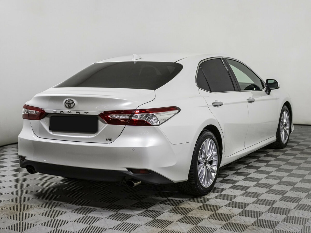 Toyota Camry 2018