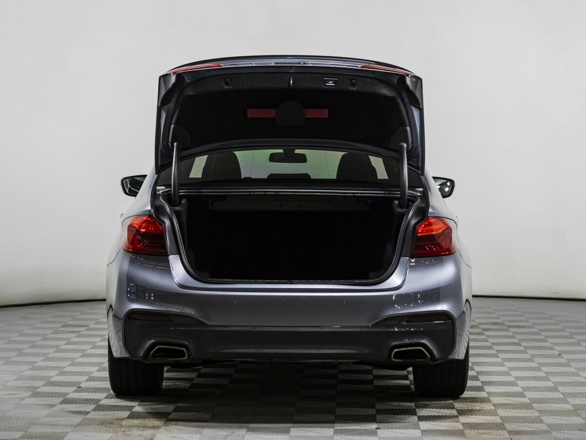 BMW 5 серии 2019