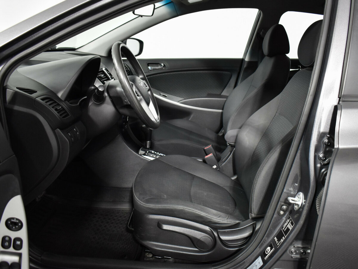 Hyundai Solaris 2012