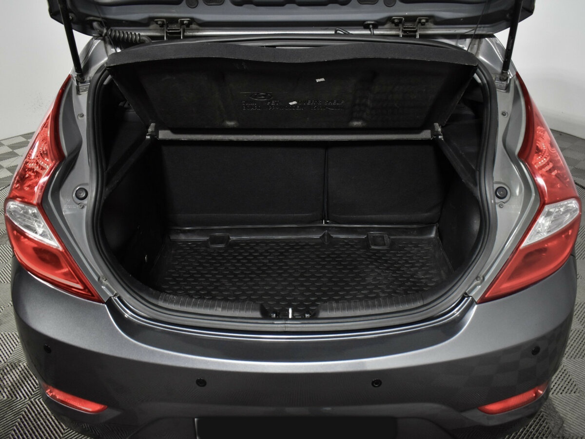 Hyundai Solaris 2012