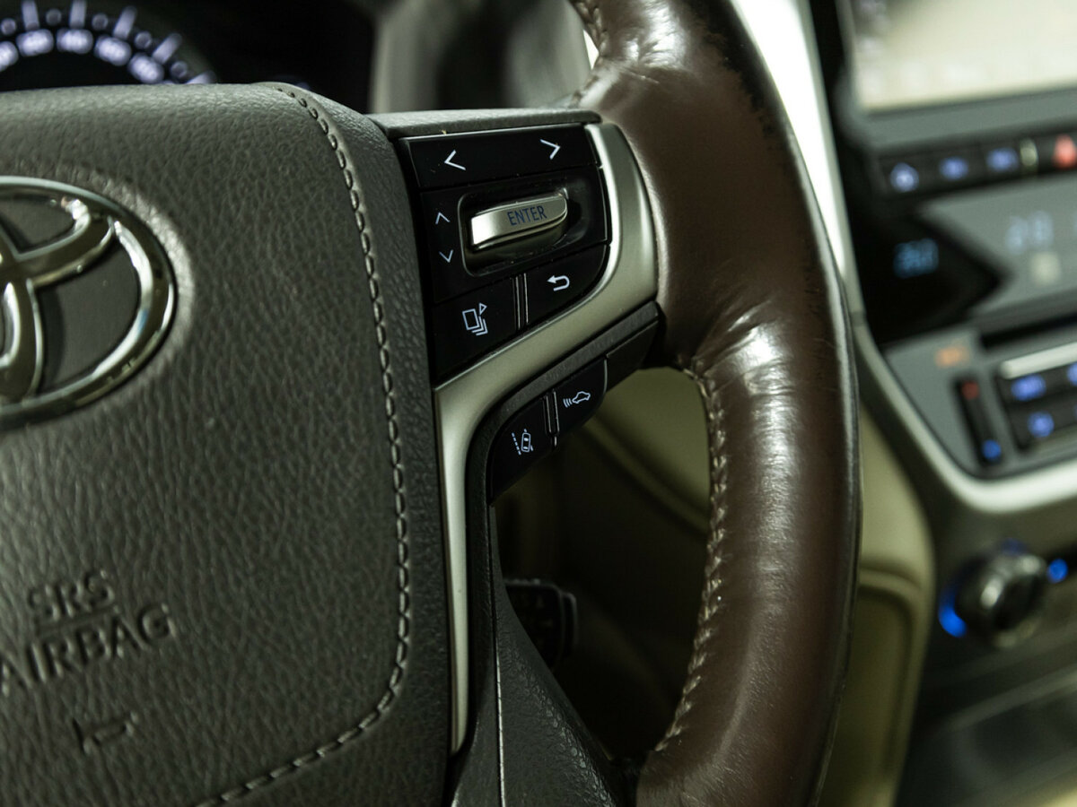 Toyota Land Cruiser 2015