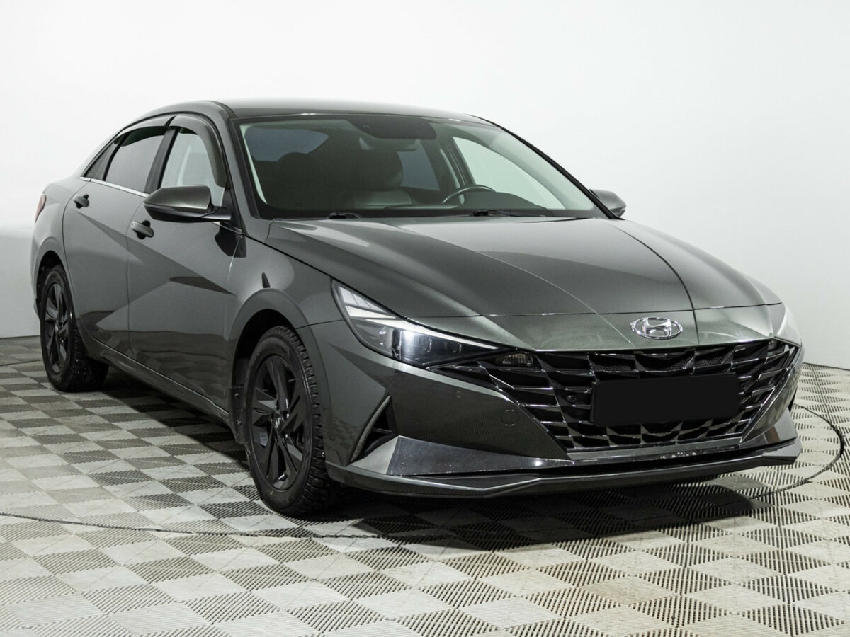 Hyundai Elantra 2022