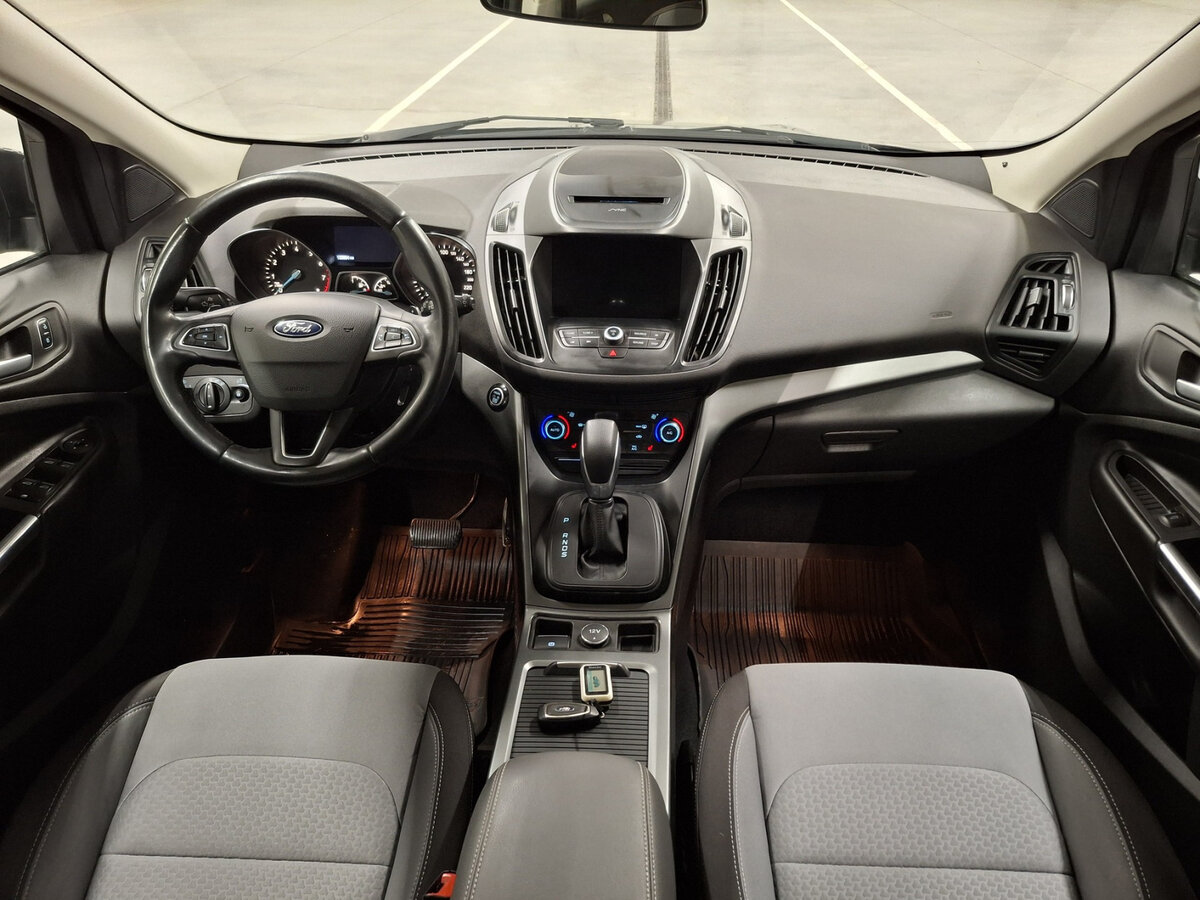 Ford Kuga 2016