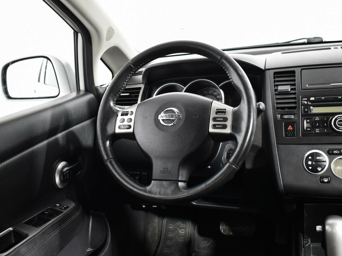 Nissan Tiida 2008