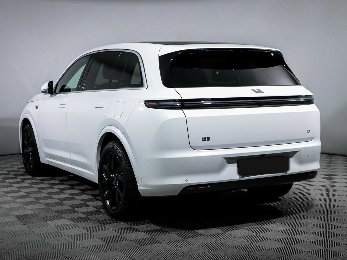 Li Auto (Lixiang) L7