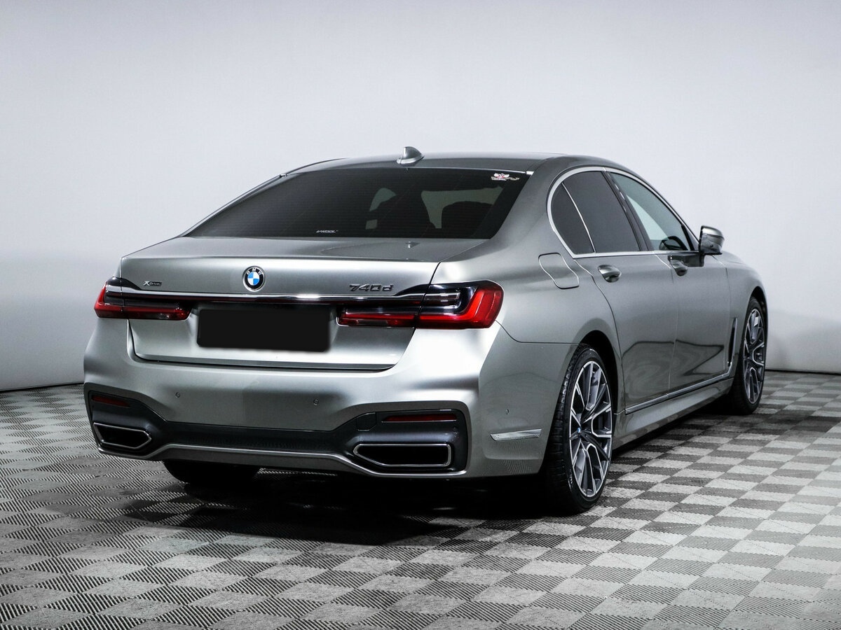 BMW 7 серии 2020